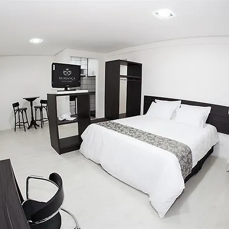 Braganca Suites Hotel